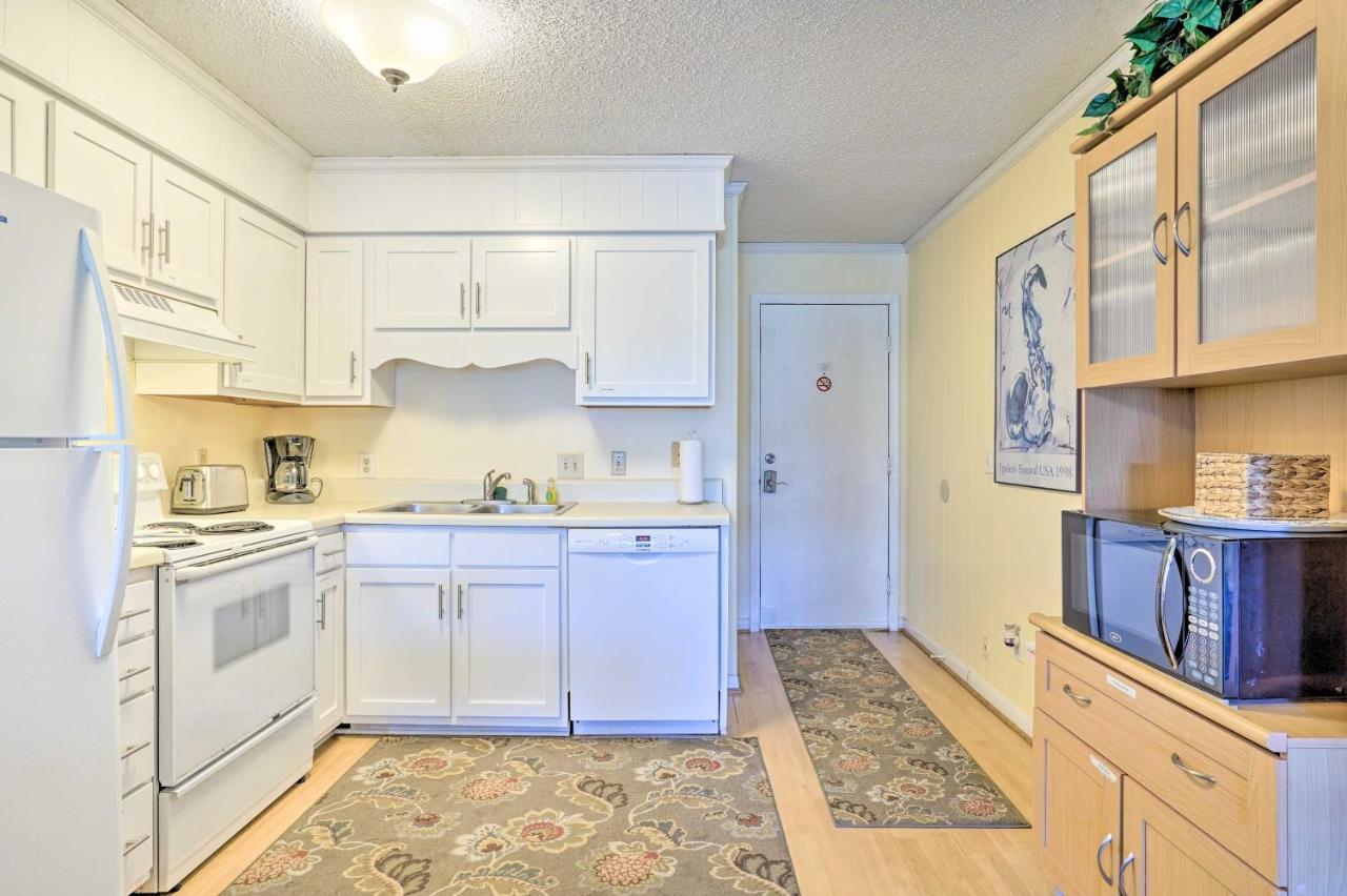 Isle Of Palms Condo With Pool Access Walk To Beach! Dış mekan fotoğraf